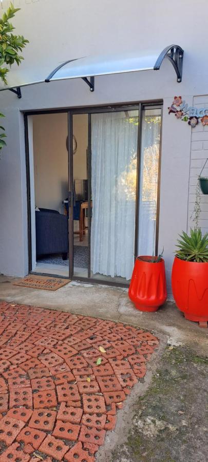The Cottage Unit Bloemfontein Eksteriør bilde