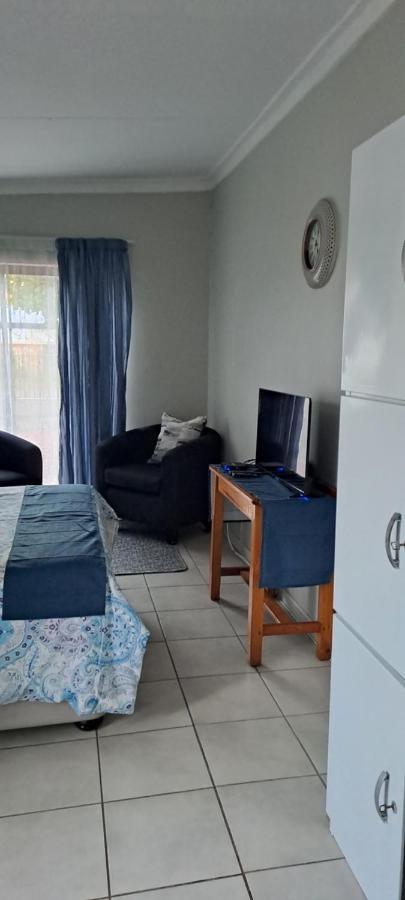 The Cottage Unit Bloemfontein Eksteriør bilde